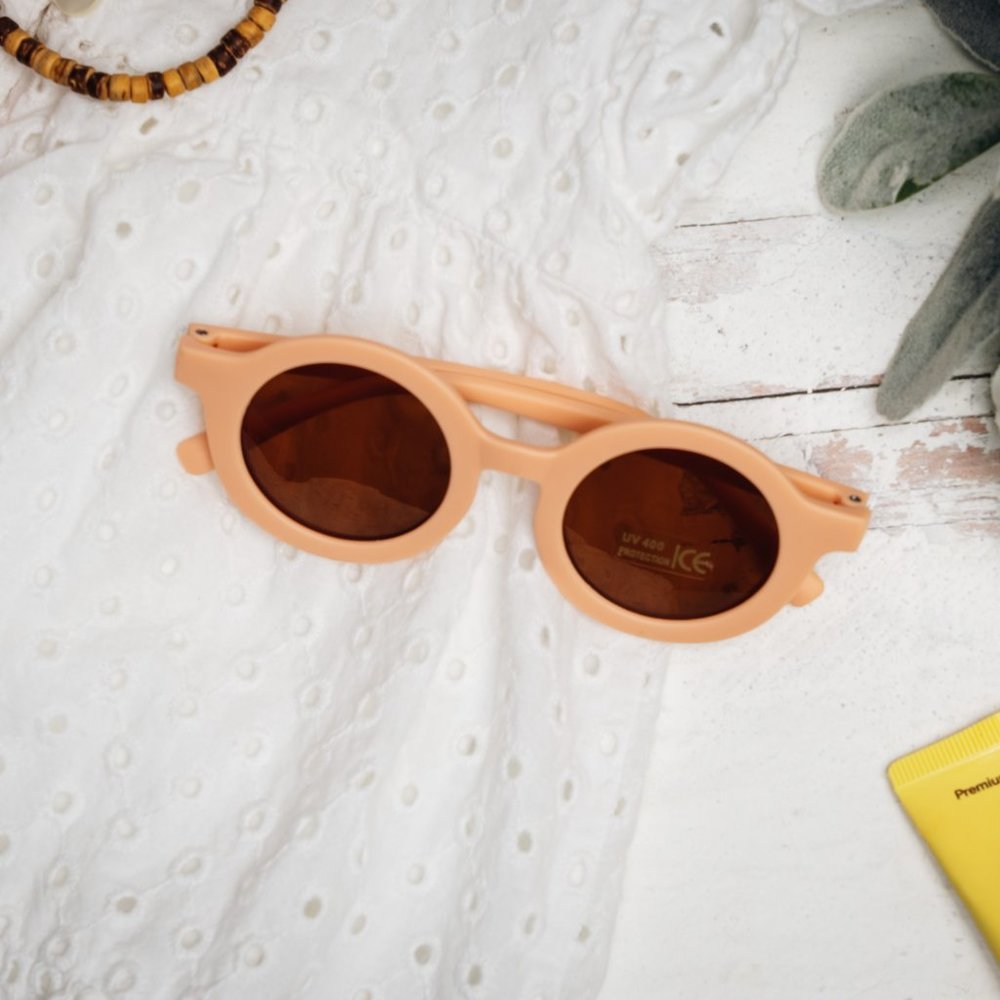 Round eye light pink sunglasses for toddlers